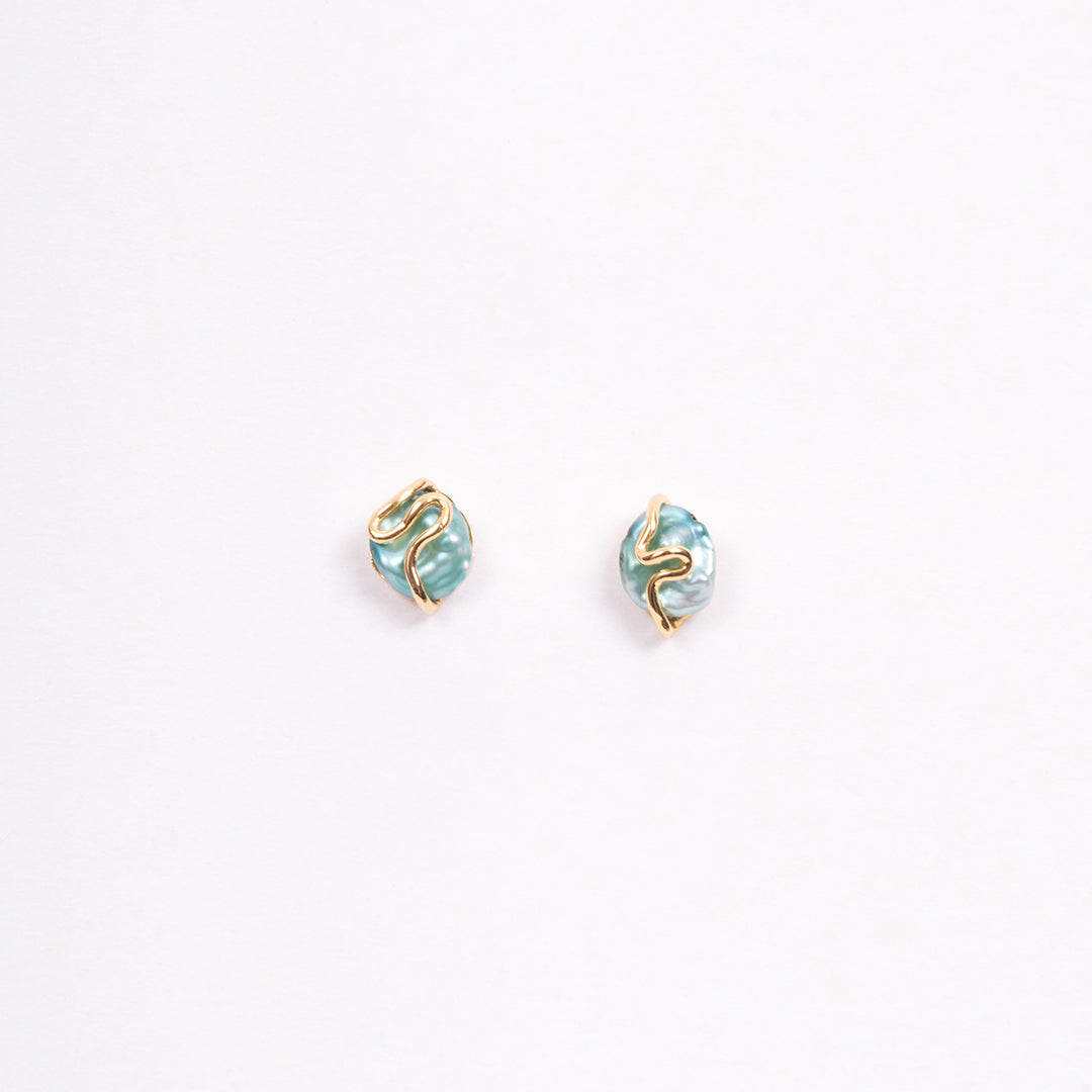 Studs Neptuno